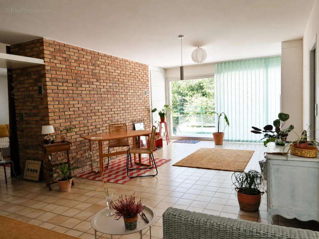 Maison de 8 pièces de 232 m² situé à Guer - photo 6