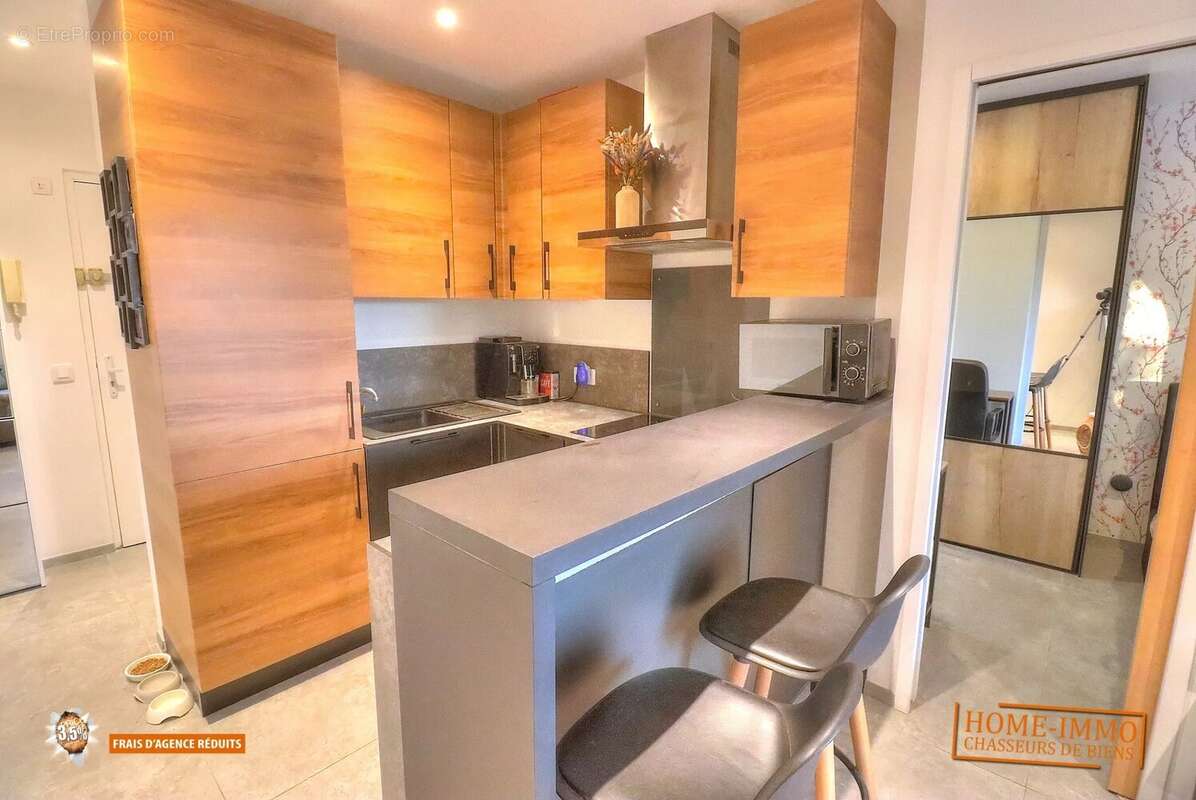 Appartement à VILLENEUVE-LOUBET