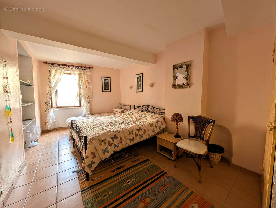 Maison à AZILLE