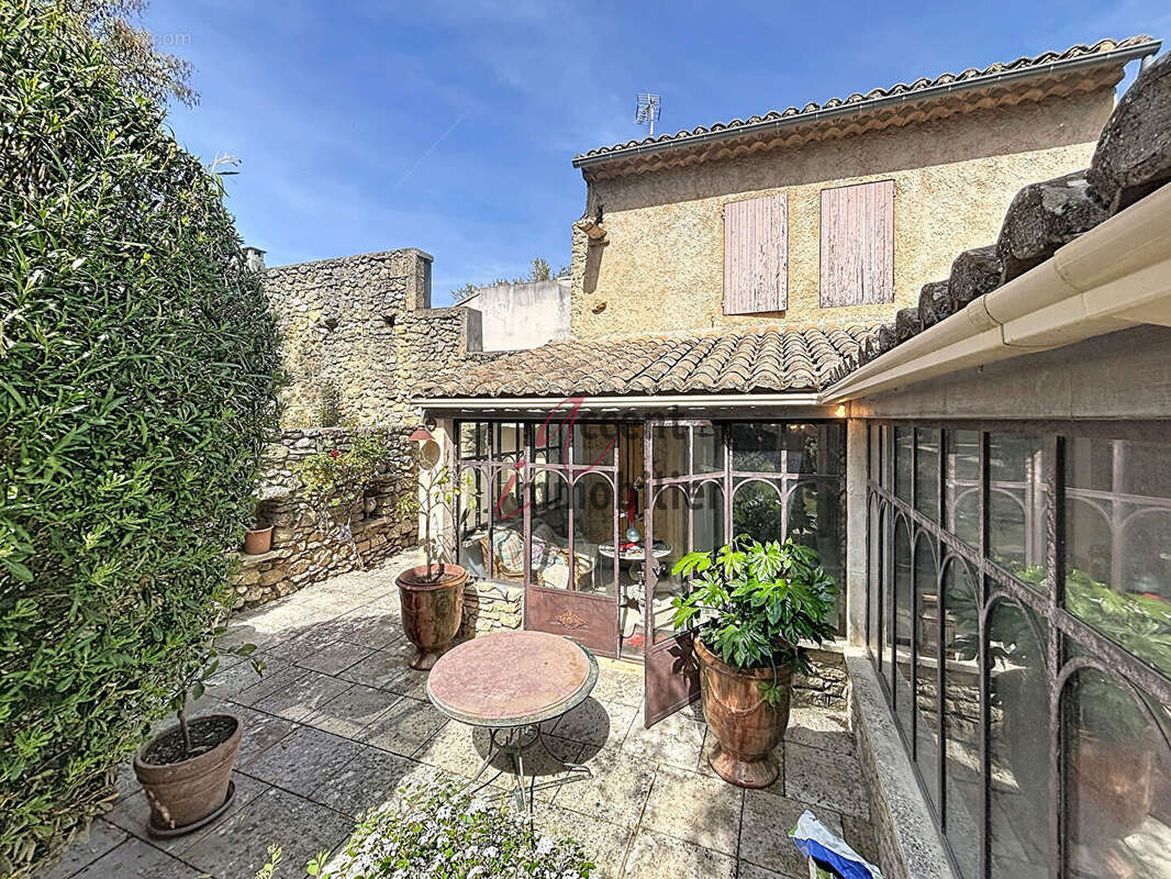 Maison à ROBION