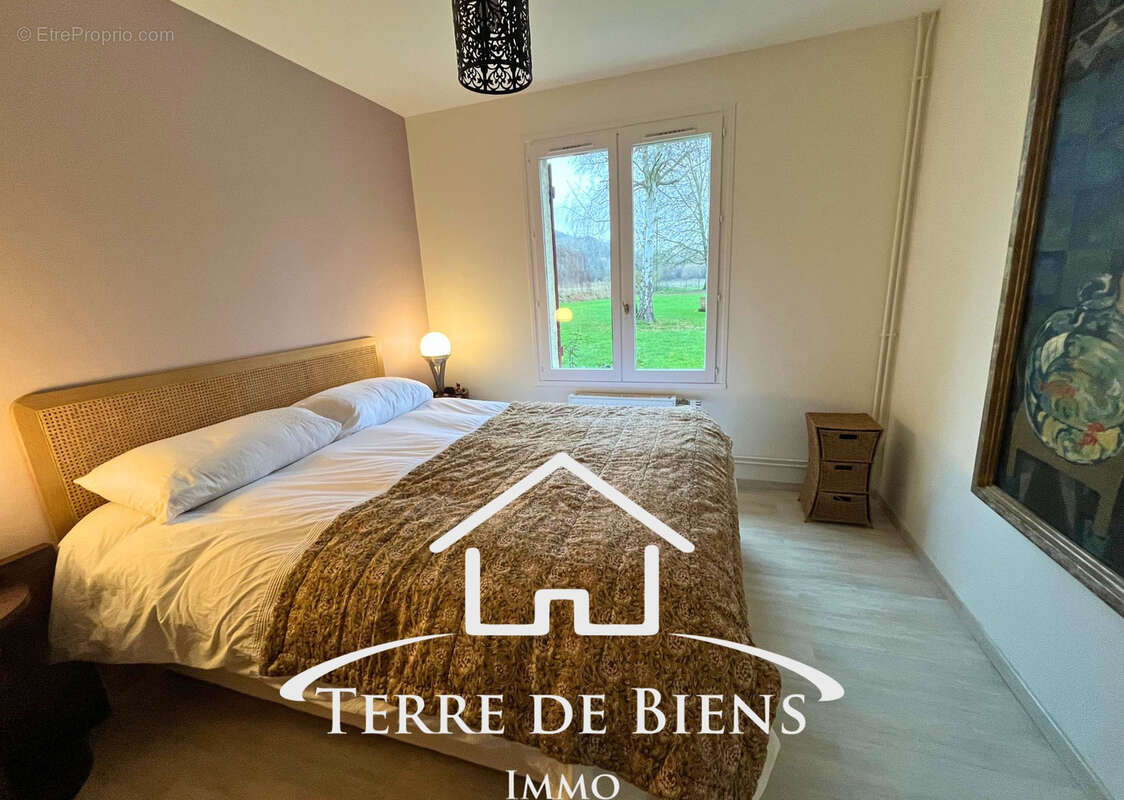Maison à ROZIERES-SUR-CRISE
