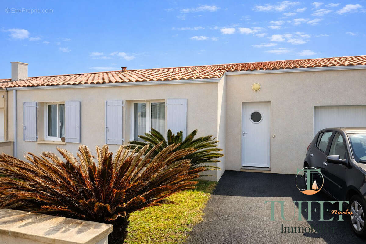 Maison à LES MATHES