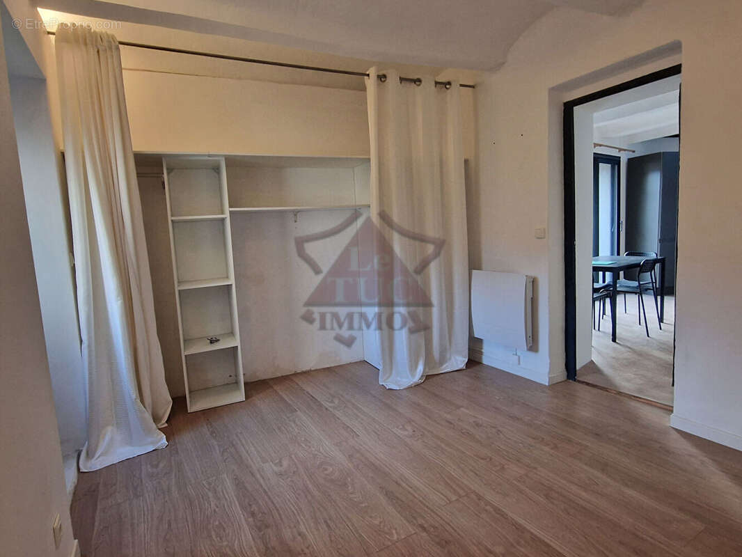 Maison atypique avec terrasse + cour avec une belle vue dégagée - photo 10