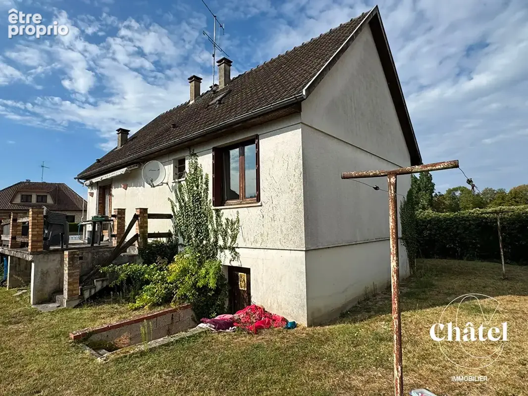 SAINT-MAXIMIN - Maison sur sous-sol et garage - jardin - photo 14