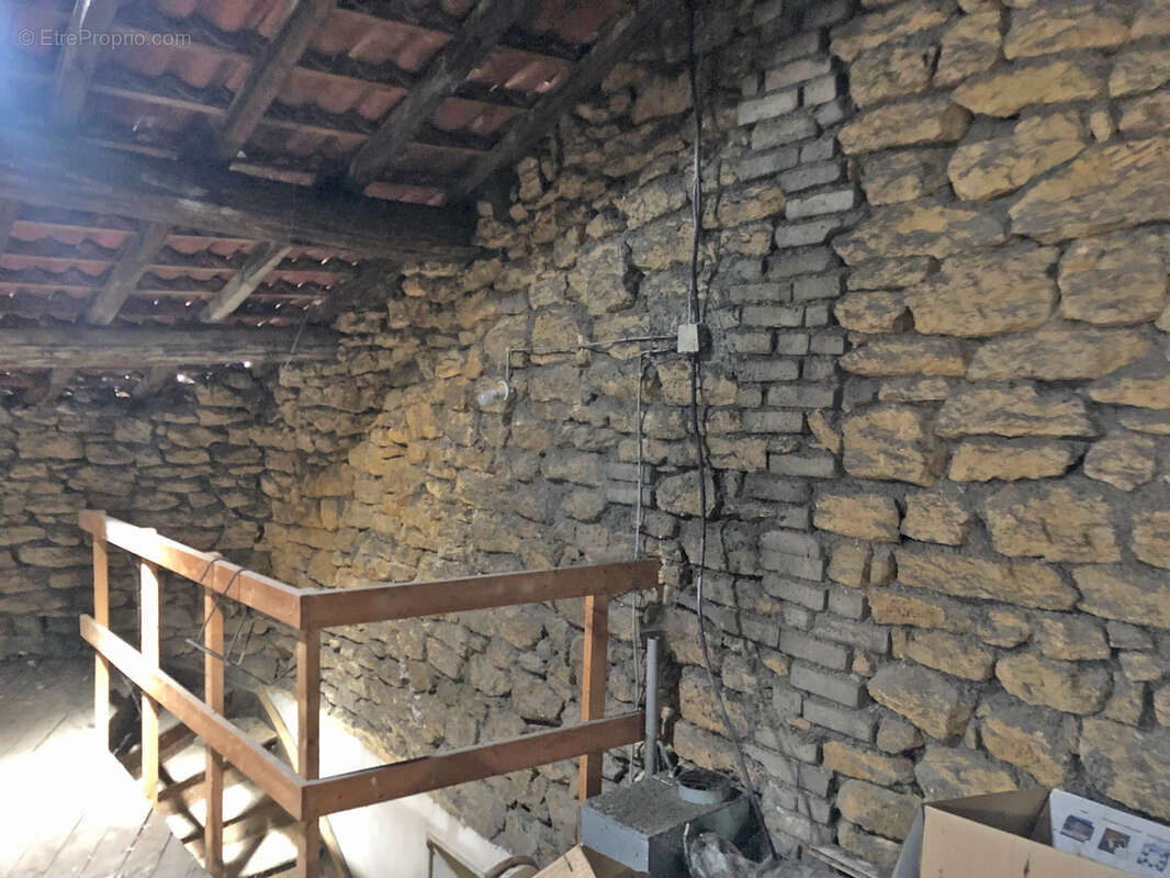 Longwy haut, proche des frontieres avec le luxembourg et la belgique, bel appartement ancien de 134 m2 + grand - photo 13