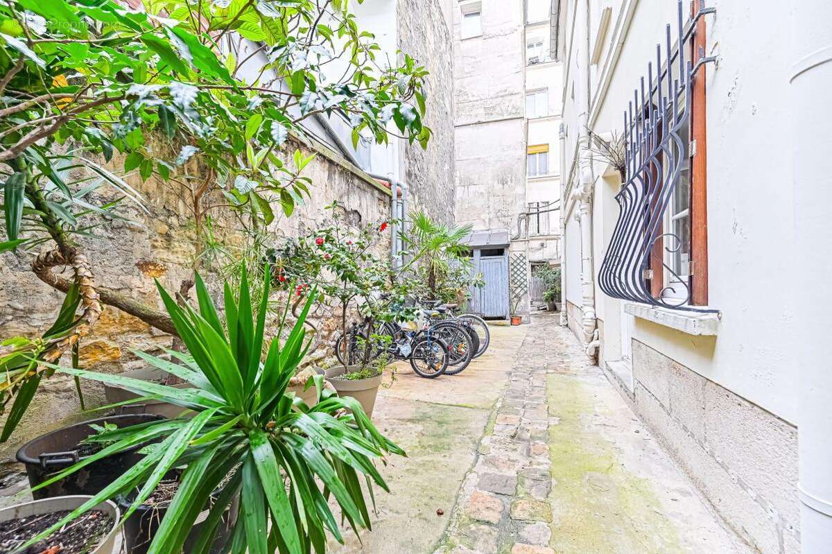 Appartement à PARIS-12E