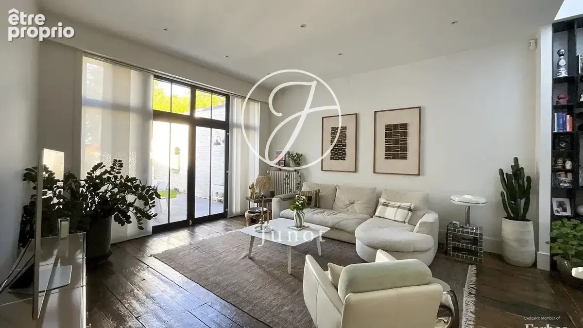 Mouvaux – Maison de maître – 6 pièces – 158m² habitables – 4 chambres – Terrasse – Jardin – Garage - photo 1