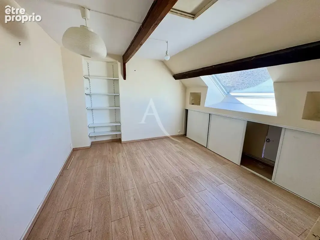T3 de plus de 80 m2 au sol dans un immeuble de charme - photo 4