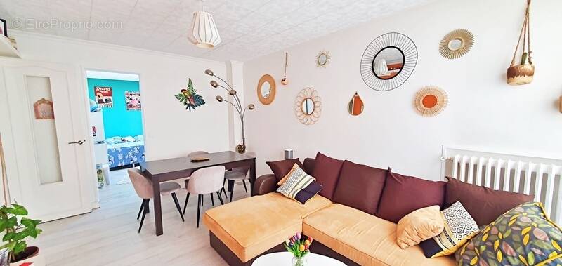 Appartement à HOUILLES