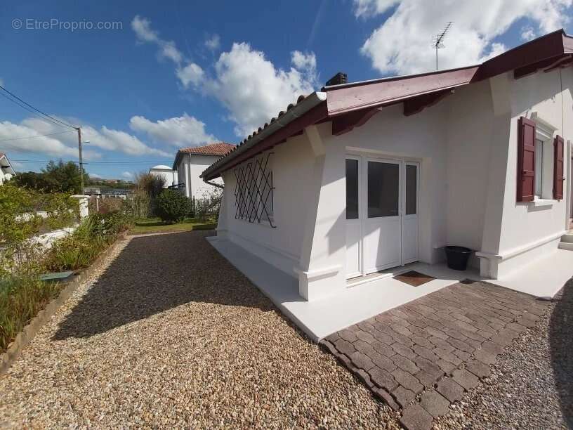 Maison à PEYREHORADE