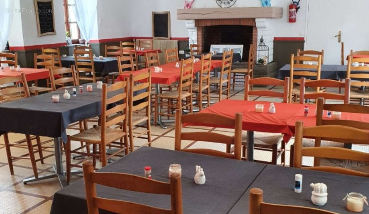 Bien rare en Aveyron : Ancien Couvent du XVIIIe Rénové en Grand Gîte & Bar Restaurant : - photo 8