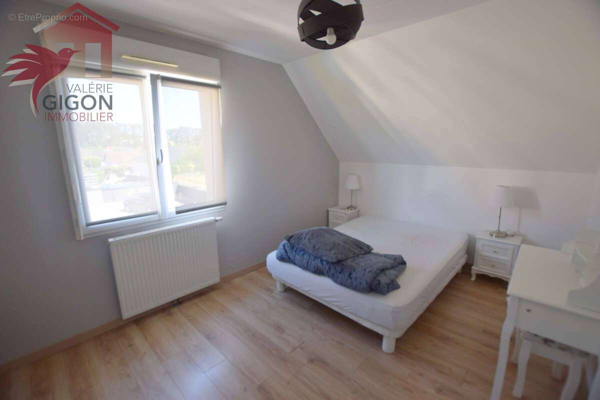 BELLE MAISON CONTEMPORAINE CONSTRUITE en 2018... offrant des prestations récentes, des volumes agréables et un - photo 5