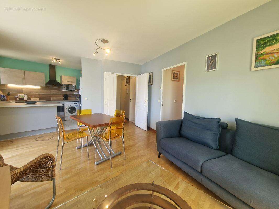 Appartement à VAIRES-SUR-MARNE