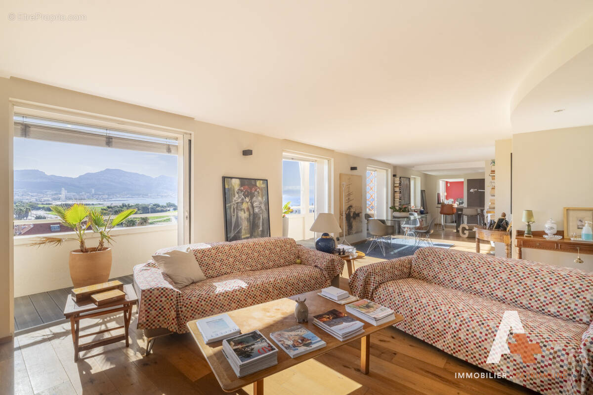 Appartement à MARSEILLE-8E