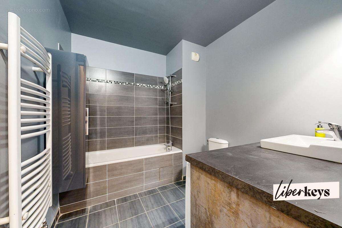 Appartement à GENNEVILLIERS