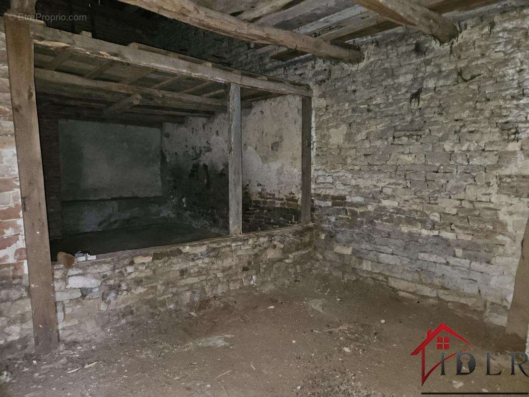 Maison à BROUSSEVAL