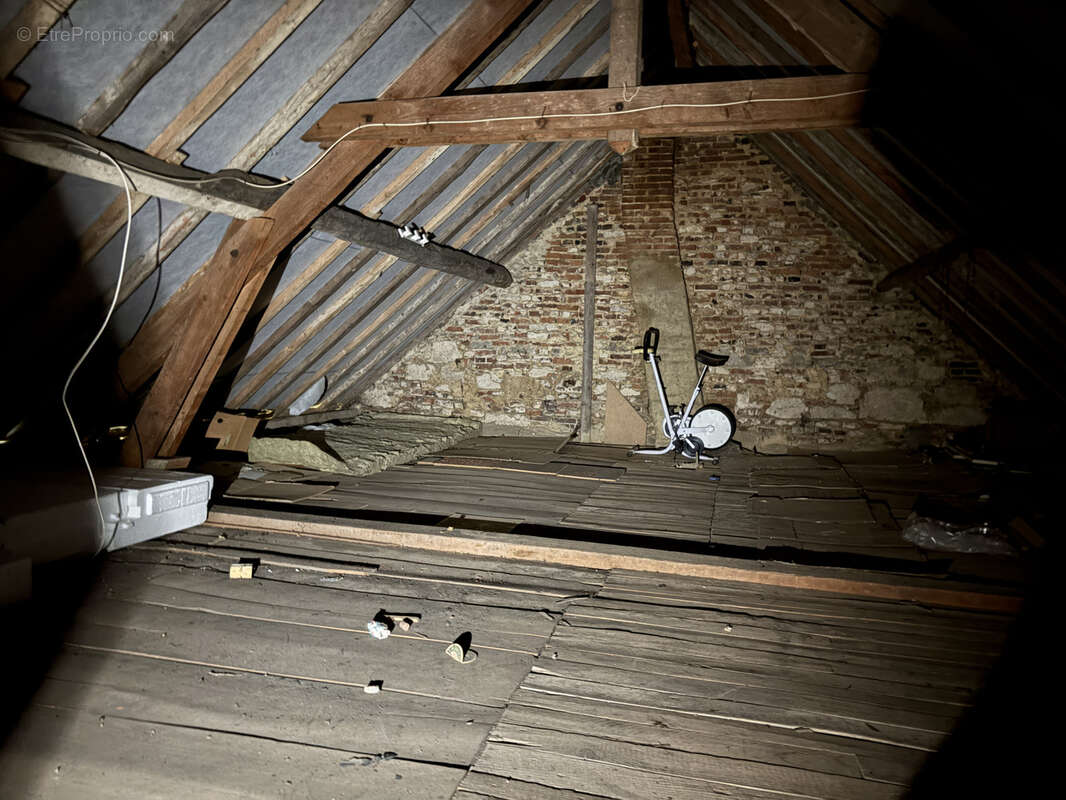 Maison à SAINTE-GAUBURGE-SAINTE-COLOMBE