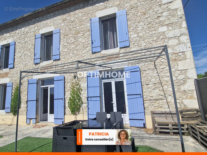 Maison à MOUSTIER