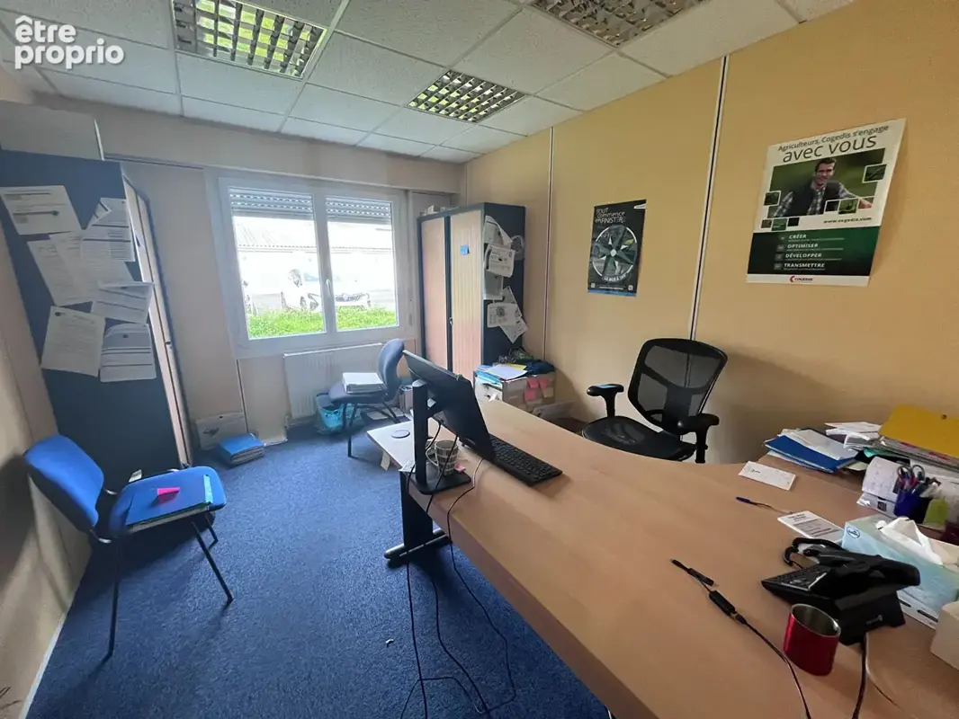 A vendre - landivisiau bourg - local professionnel de 240 m² - photo 9