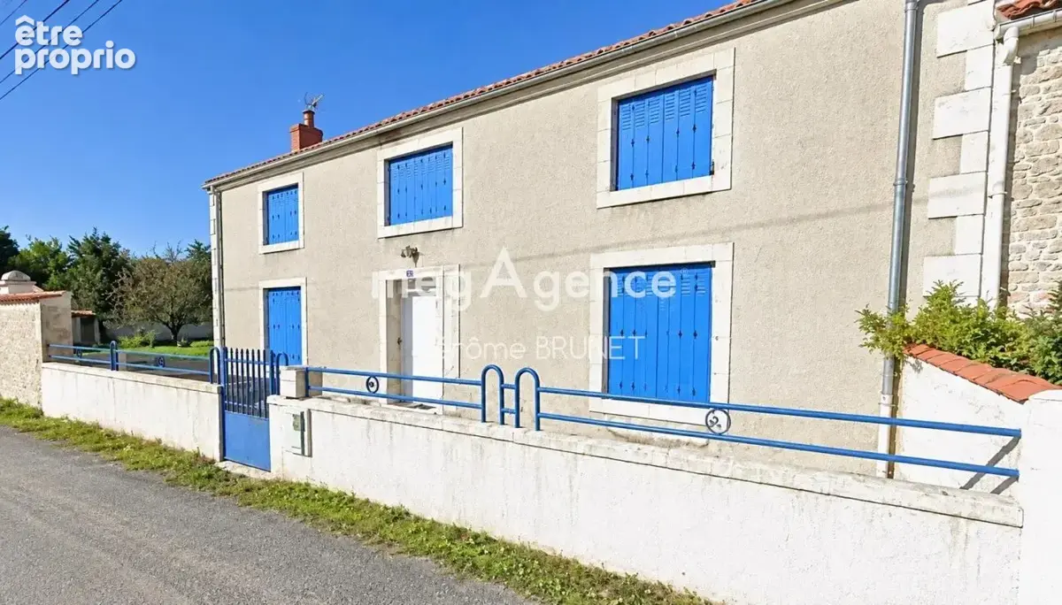 Maison à NALLIERS