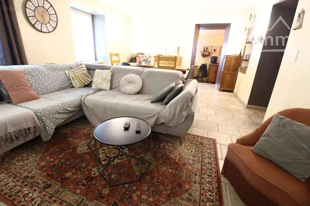 Maison à SAINT-JEAN-DE-PARACOL