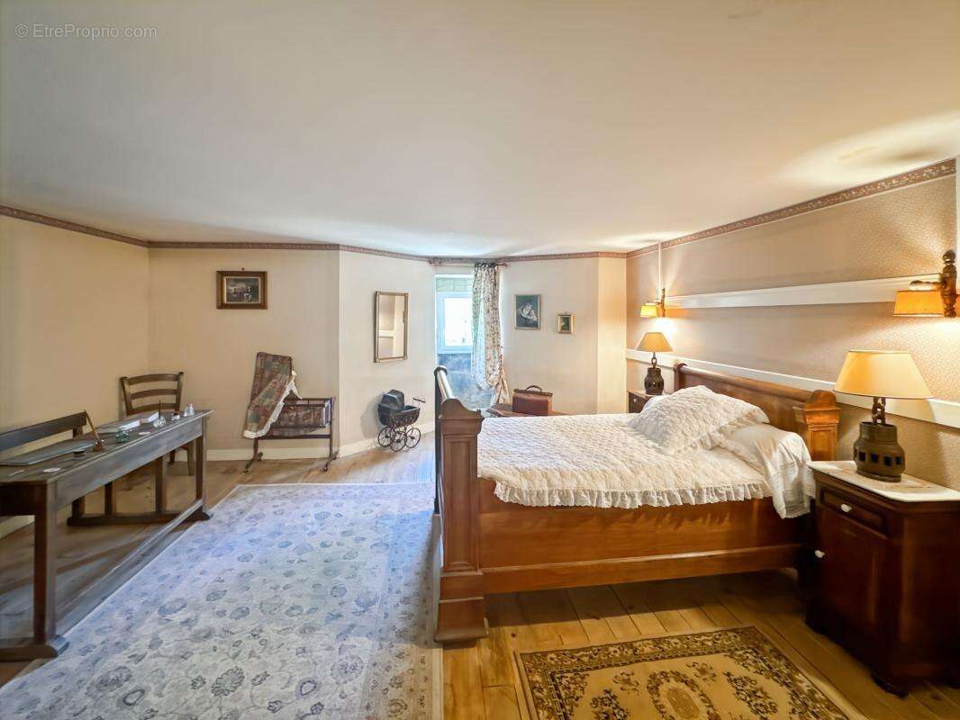 Maison forte aux allures de petit chateau - photo 19