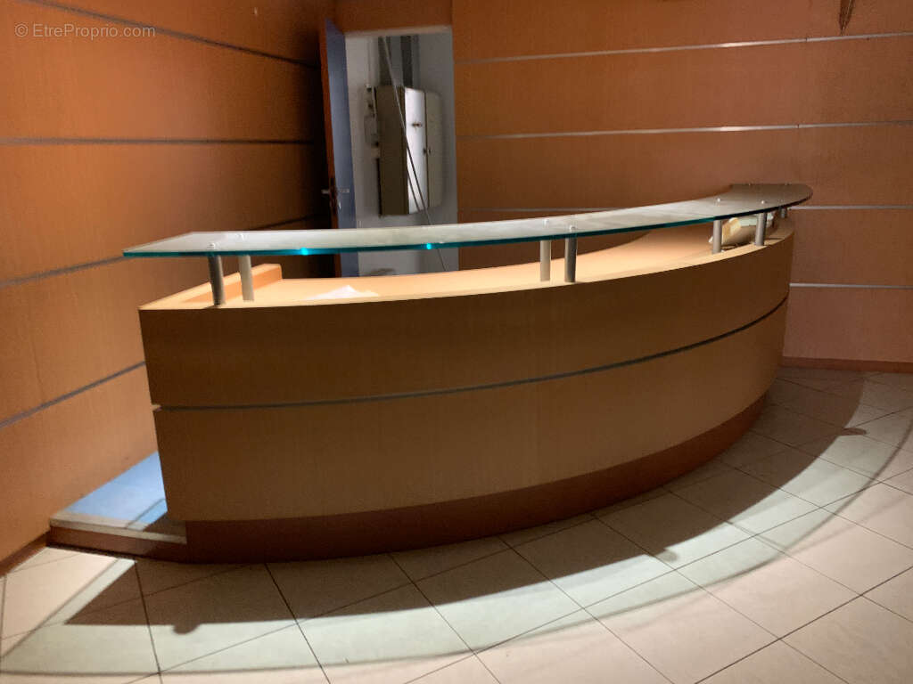 Commerce à FORT-DE-FRANCE