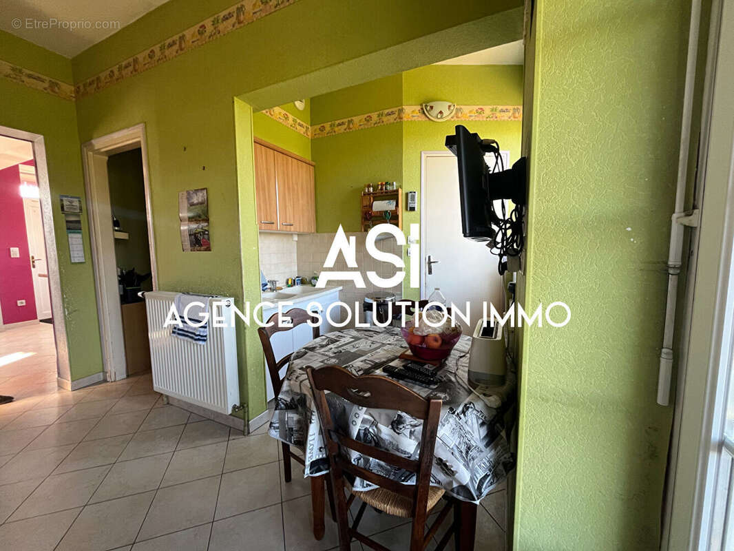 Maison de 106m² sur la commune de Javron Les Chapelles - 4ch - jardin - cave - photo 7