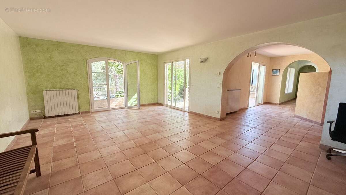 Maison à LEZIGNAN-CORBIERES