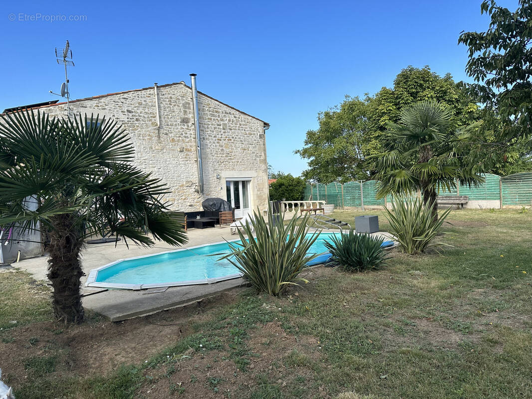 Maison à RETAUD