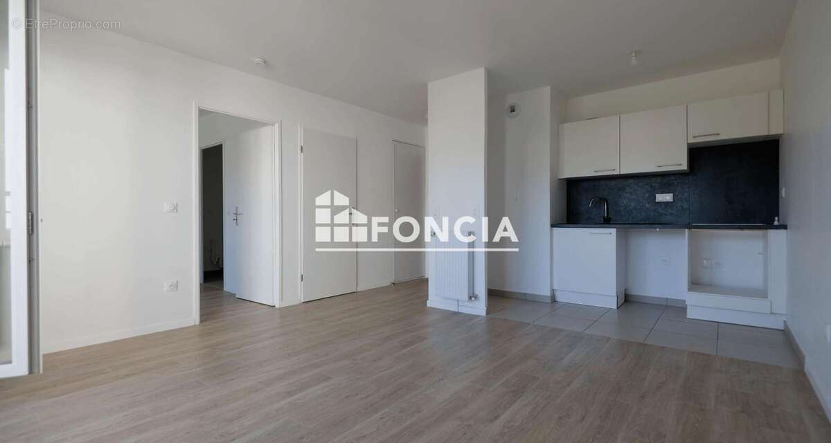 Appartement à DAMMARIE-LES-LYS