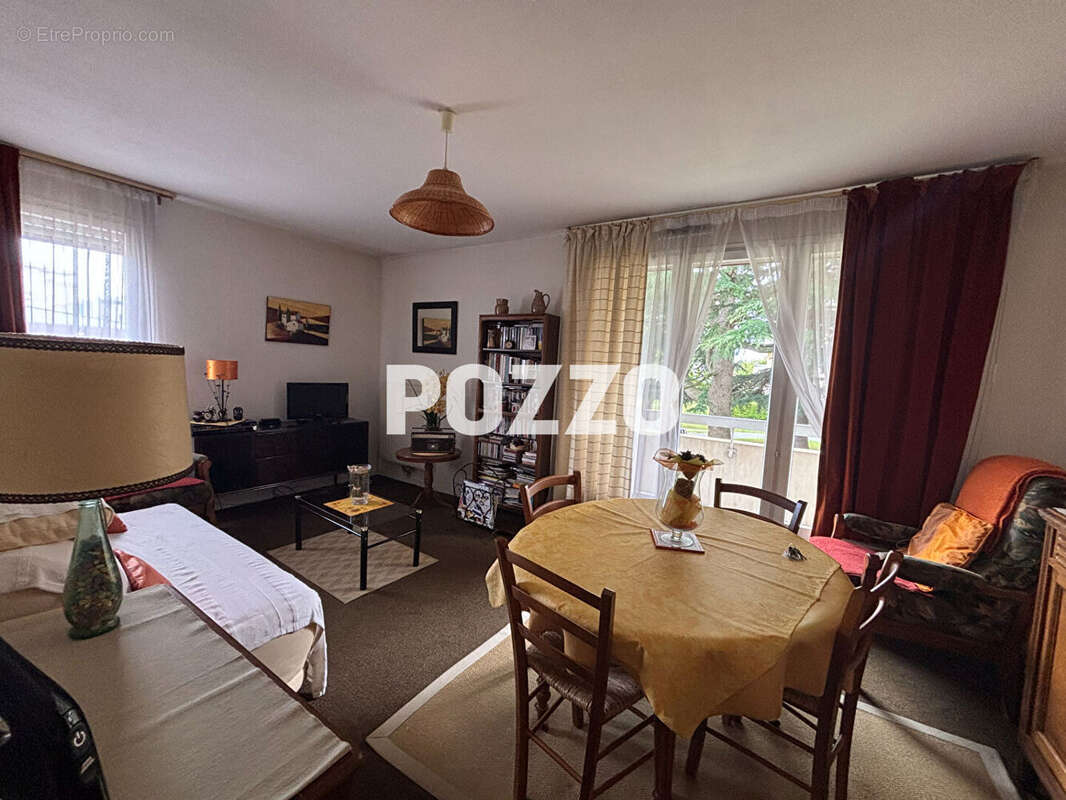 Appartement à HEROUVILLE-SAINT-CLAIR
