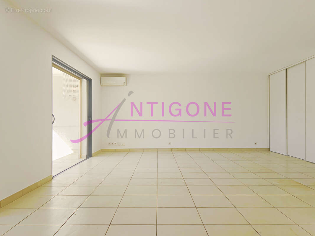 Appartement à SANARY-SUR-MER