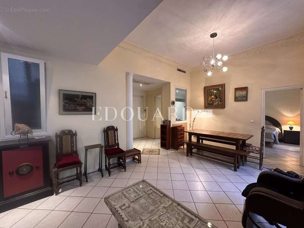 Appartement à MENTON