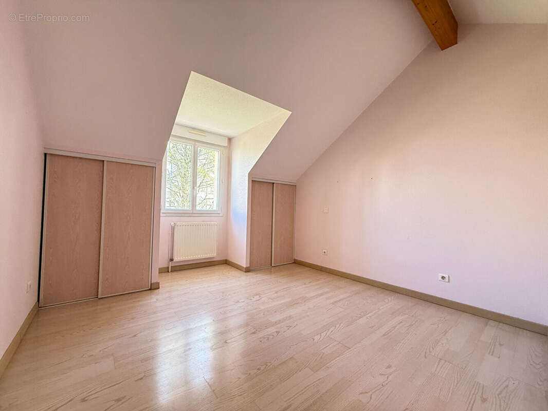 Maison à LONS-LE-SAUNIER