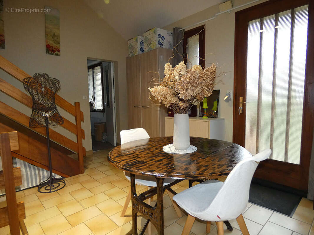 Maison à ISIGNY-LE-BUAT