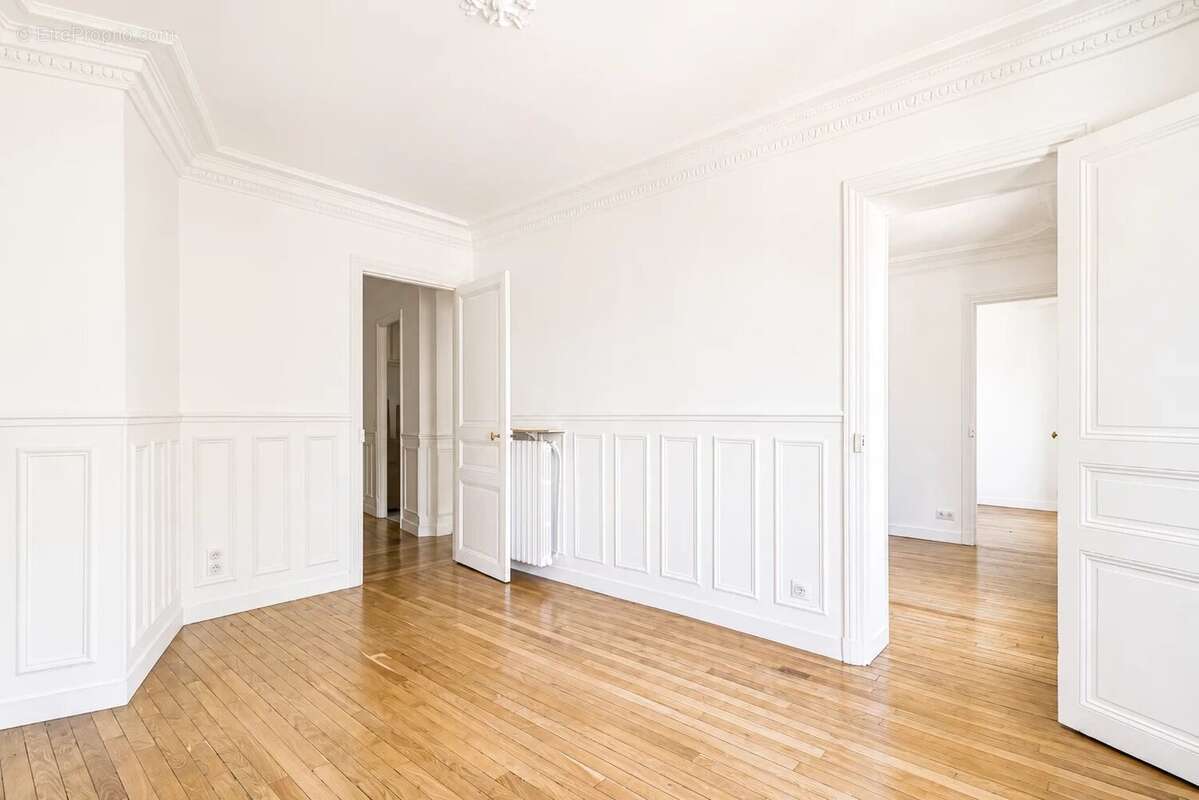 Paris 17eme epinettes  3 pieces 2 chambres refait a neuf avec vue degagee - photo 2