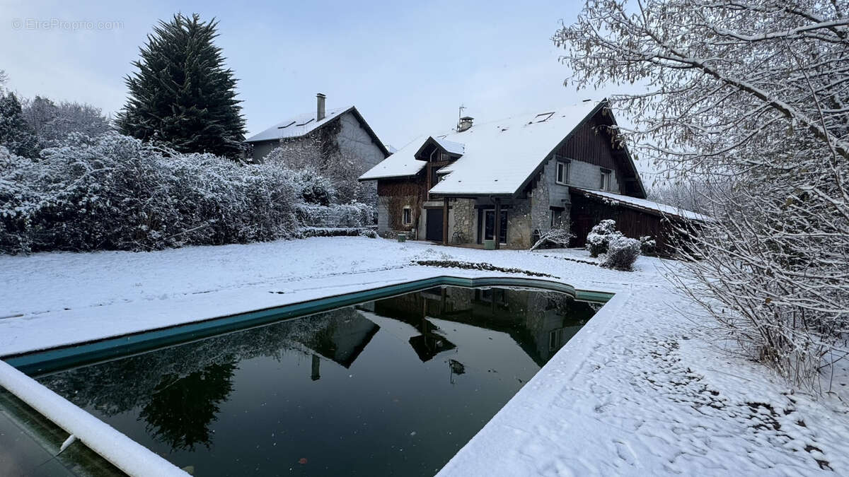 Maison à ALLONZIER-LA-CAILLE