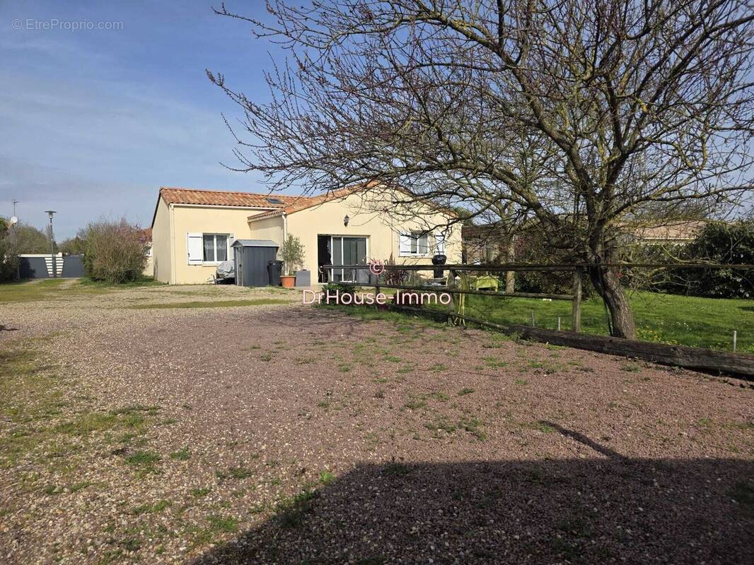 Maison à MOREILLES