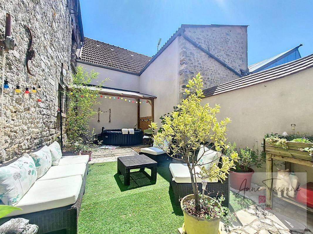 Maison à ETAMPES