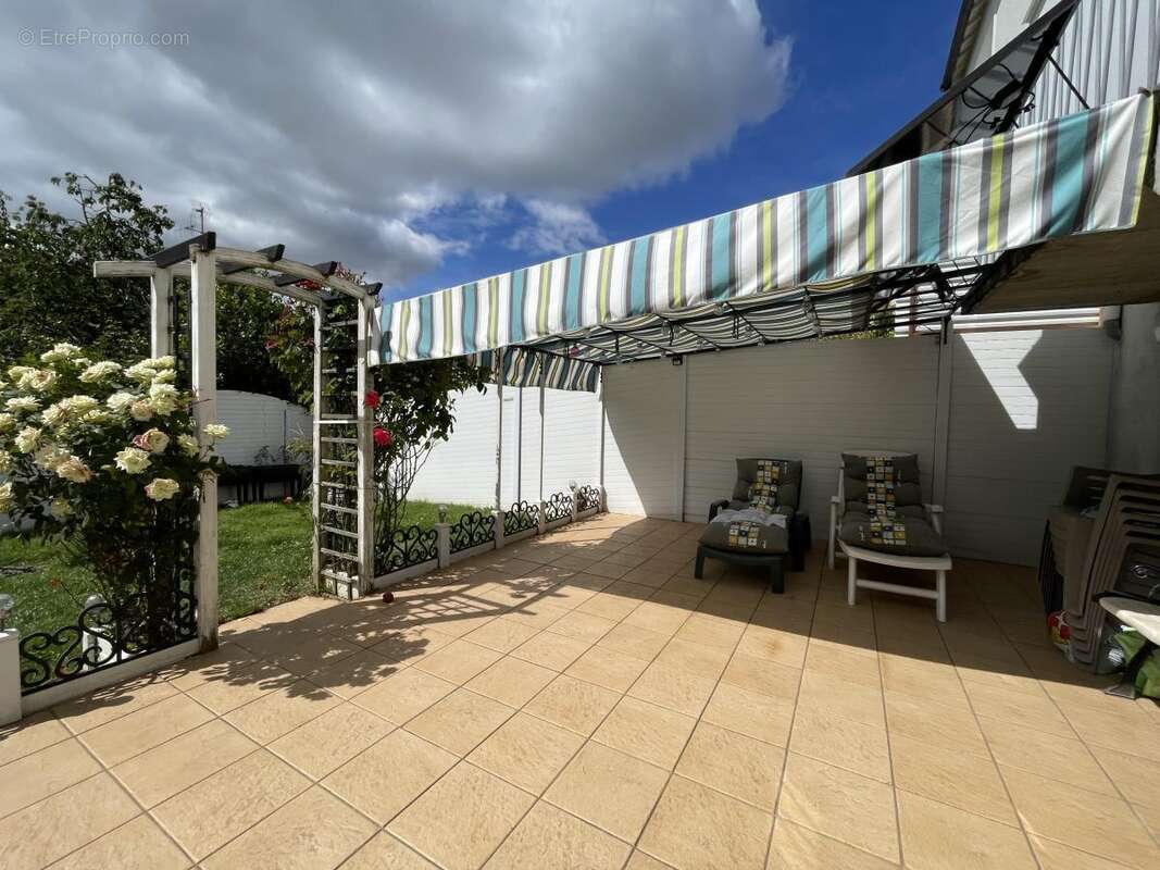 Maison 94 m² à Le Mans  - photo 4