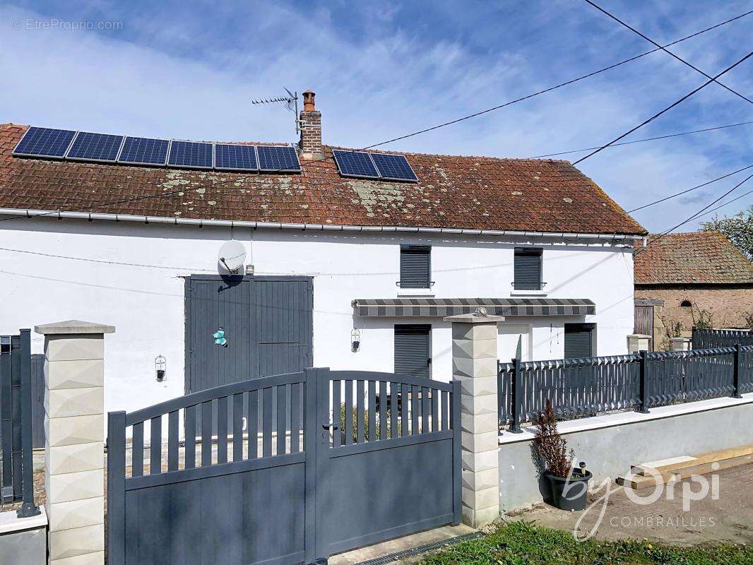 Maison à SAINT-ELOY-LES-MINES