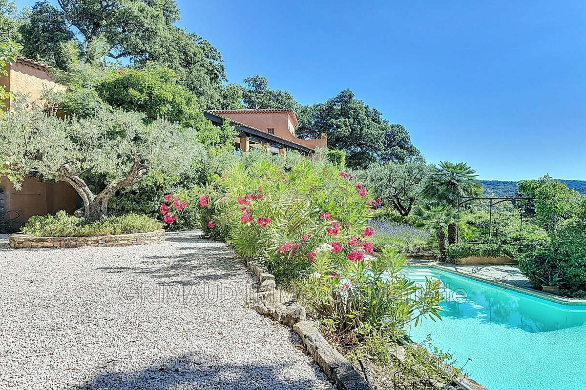 Maison à LA GARDE-FREINET