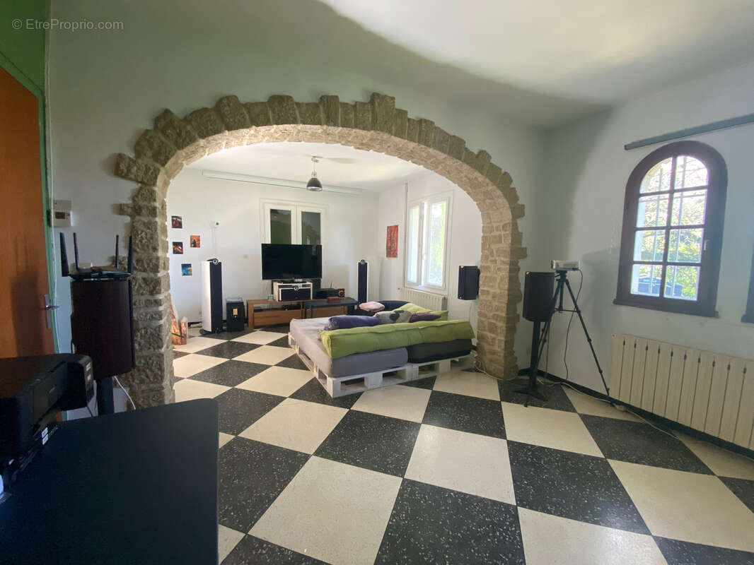 Maison à CRILLON-LE-BRAVE