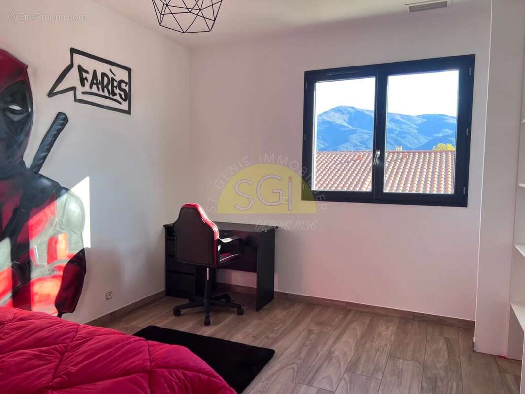 Maison à SAINT-GENIS-DES-FONTAINES