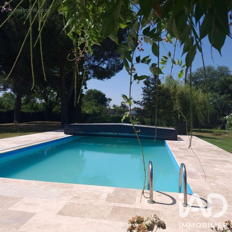 Maison 139 m² à Saint-Nicolas-De-La-Grave  - photo 2