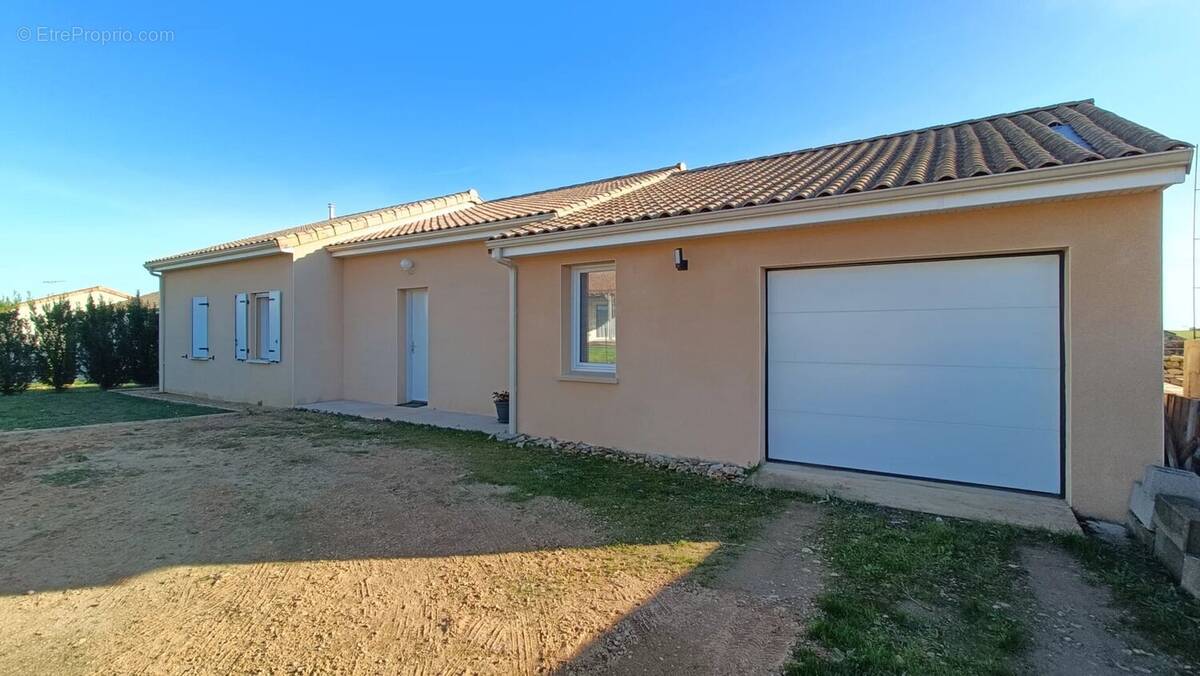 Maison à LE ROCHEREAU