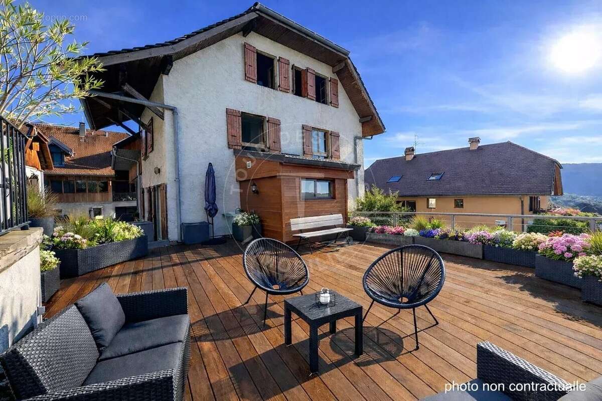 Maison à MENTHON-SAINT-BERNARD