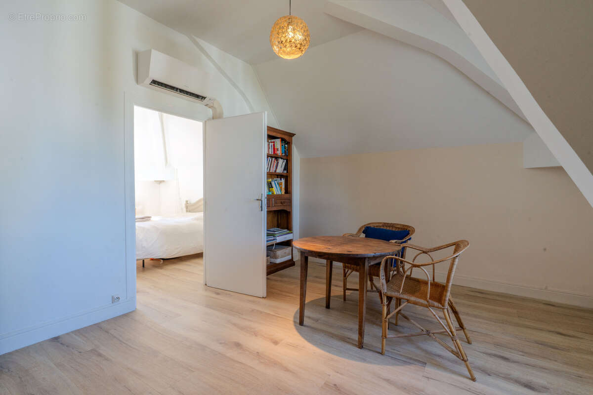 Propriété 5ha   4 maisons   piscine   tennis   idéal gîtes - photo 11
