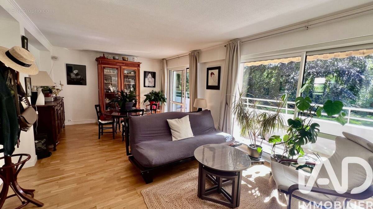 Photo 1 - Appartement à COMBS-LA-VILLE